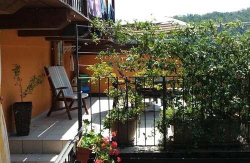 Comero Apartment | BB Camera Lucy