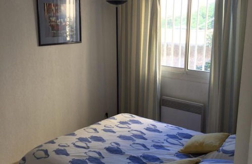 Palavas-les-Flots Apartment | beachfront apartment with terrace and parking