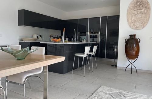 Saint-Aygulf Villa | Beachfront villa 3 minutes' walk from the beach, ideal for a family