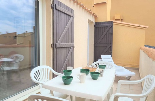 Cap d'Agde Apartment | Beachside Apartment with Parking, Steps from La Roquille Beach and Port
