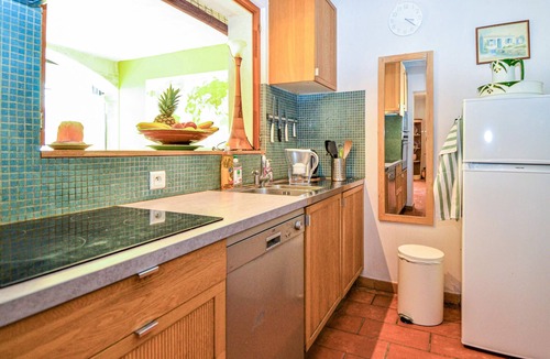 Montaren-et-Saint-Mediers House | Beautiful rustic cottage near Uzès with pool and magnificent garden.