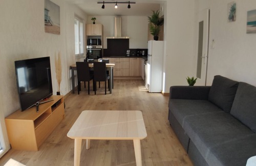 Le Boulou Apartment | Beautiful 2-bedroom apt with garden, close to city