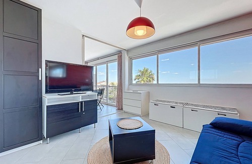 Palavas-les-Flots Apartment | Beautiful 2-room apartment with sea view in Palavas-les-Flots
