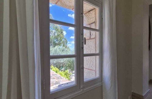 Seillans House | Beautiful 5-bedroom villa with a pool available for vacation rental in the Var,