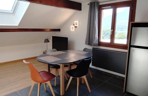 Savines-le-Lac Apartment | Beautiful apartment with lake view.