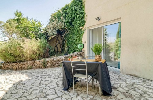 La Valette-du-Var Apartment | Beautiful apartment for 6 people with WIFI, TV, terrace and parking