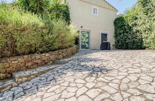 La Valette-du-Var Apartment | Beautiful apartment for 6 people with WIFI, TV, terrace and parking