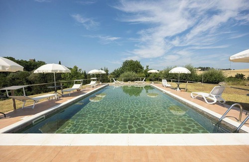 Lidarno House | Beautiful apartment in villa with pool, A/C, WIFI, TV, patio, pets allowed and panoramic view