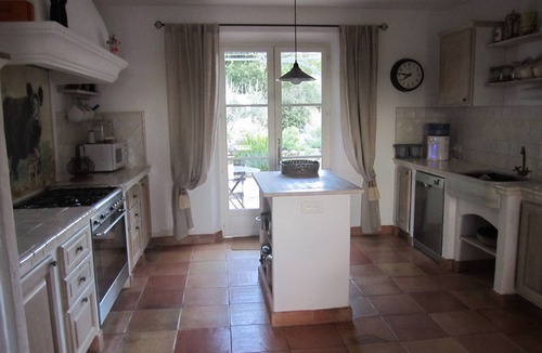 Tourtour Villa | Beautiful Hillside Villa with 2 bedroom studio and stunning pool deck
