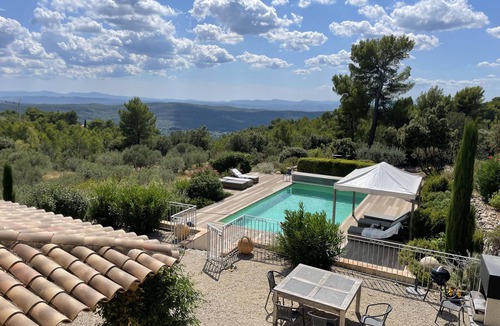 Tourtour Villa | Beautiful Hillside Villa with 2 bedroom studio and stunning pool deck
