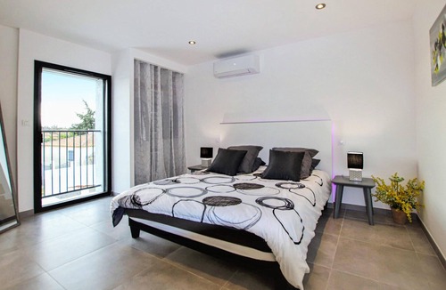 Salon-de-Provence House | Beautiful home in Salon de Provence