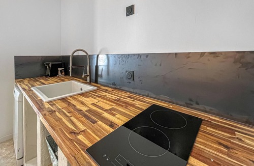 Beaucaire House | Beautiful home in Beaucaire with WiFi