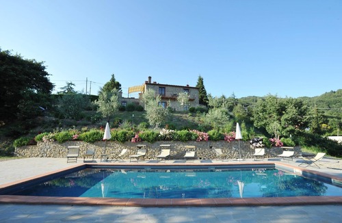 Lisciano Niccone Villa | Beautiful private villa with A/C, private pool, WIFI, TV, terrace, panoramic view, close to Cortona