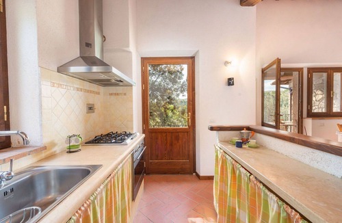 Roccastrada Villa | Beautiful private villa with private pool, WIFI, TV, patio, pets allowed and panoramic view