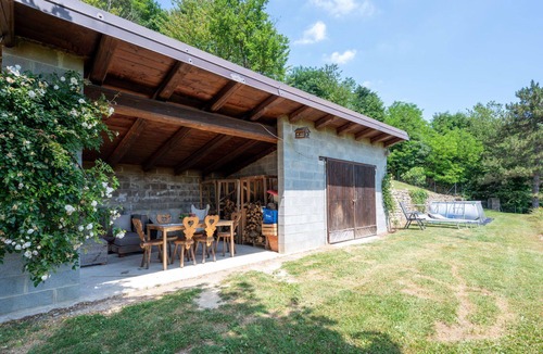 Bossolasco House | Beautiful private villa for 6 people with WIFI, private pool, TV, patio and pets allowed