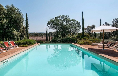 Camigliano Villa | Beautiful private villa for 14 people with WIFI, A/C, private pool, TV and panoramic view