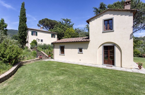 San Pietro a Cegliolo Villa | Beautiful private villa with A/C, private pool, WIFI, TV, patio, panoramic view, close to Cortona