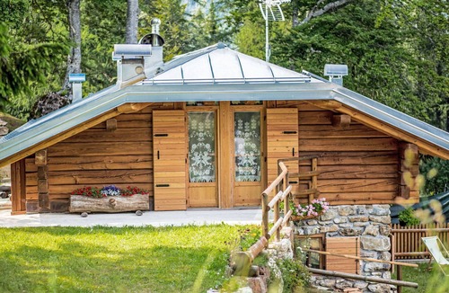 Borgo Valsugana House | Beautiful private villa for 6 guests with WIFI, TV, patio, pets allowed and panoramic view
