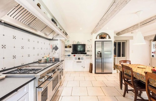 Le Thor House | Beautiful Provencal Mas with swimming pool