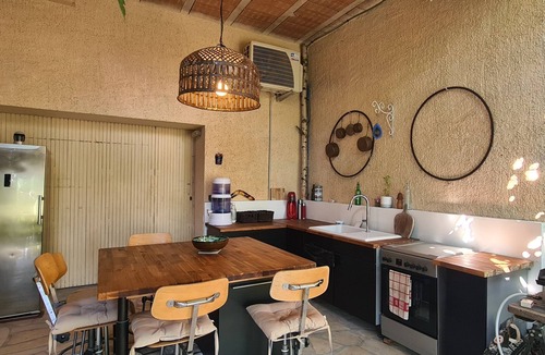 Servian House | Beautiful Renovated House with Pool and Stunning Views – Perfect for a Couple