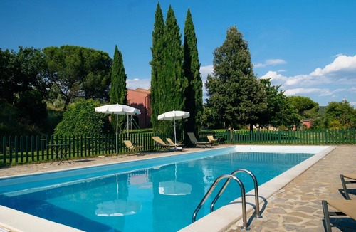 Agello Bed & Breakfast | Beautiful room for 2 guests with A/C, pool, WIFI, TV, veranda and pets allowed, close to Perugia