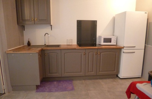 Cuxac-dʼAude Apartment | Beautiful studio close to tourist sites