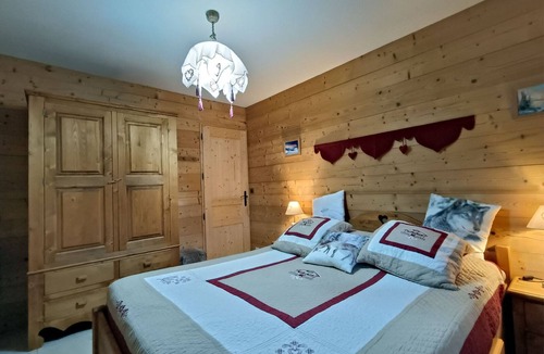 Arvieux Apartment | BEAUTIFUL T2 3* south-facing terrace at the foot of the slopes and hiking trailssummer swimming pool