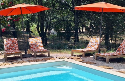 Draguignan Villa | Beautiful villa in the trees with air-con and pool