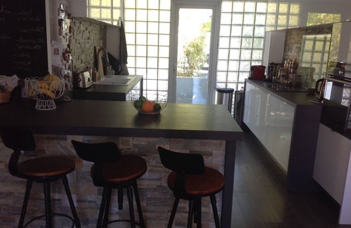 12th Arrondissement House | Beautiful villa with swimming pool on the heights of Marseille in a very quiet area.