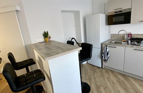 Mediterranee Apartment | 🌇Beautifully renovated T2 apartment 100 m from plage☀️🌊