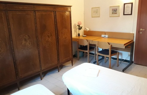 Siena House | Bed in Siena
