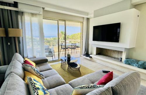California - Pezou Apartment | Bella vista luxe 2 chambres
