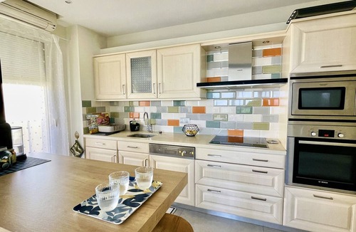 California - Pezou Apartment | Bella vista luxe