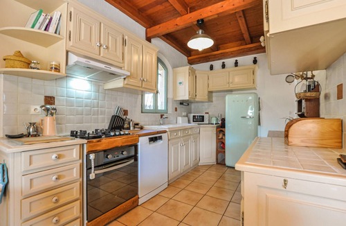 St. Jean de l’Esterel House | Belle maison en pleine nature