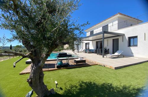 Montauroux House | Belletoile