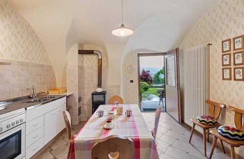 Brez Apartment | Belvilla by OYO Golden Delicious