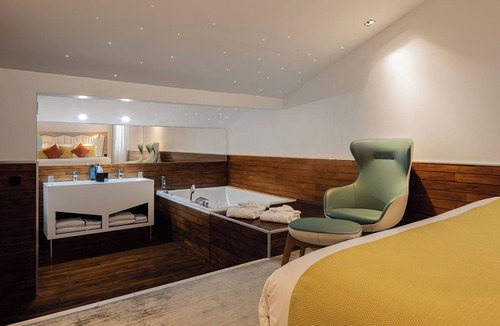 Gares Hotel | Best Western Plus Hotel Comedie Saint-Roch