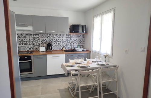 Marseillan House | Between pond and sea air conditioning and spa. An unforgettable stay in Marseillan - Rated 3*.