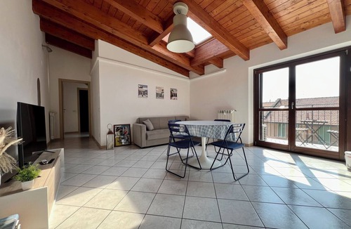 Acquabella Apartment | BIG Attico Goldoni 2 bathroom [Duomo-M4 Lin Airport]
