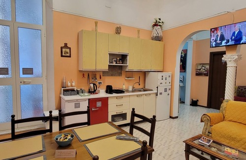 Rione XVIII Castro Pretorio House | BnB Rooms And Comfort