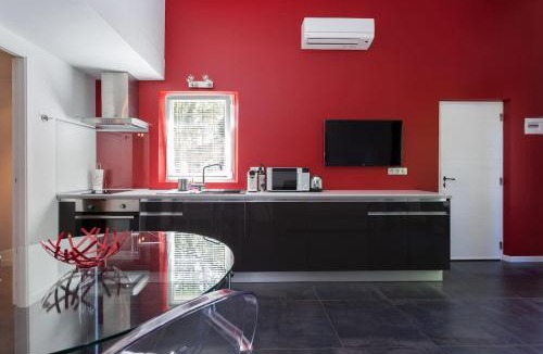 Roussillon Apartment | Bois de la Cour - Karine & Laurent