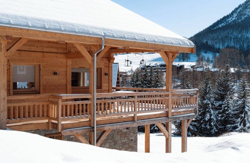 Montgenevre Ski Chalet | Brand-new, comfortable chalet – only 200 m from the slopes