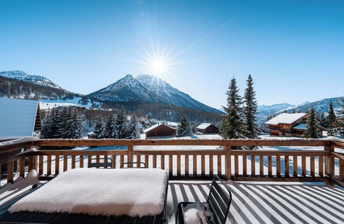 Montgenevre Ski Chalet | Brand-new, comfortable chalet – only 200 m from the slopes
