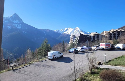 Pra Loup Apartment | Bright and spacious studio for 4 people, with a balcony and a beautiful view of the valley