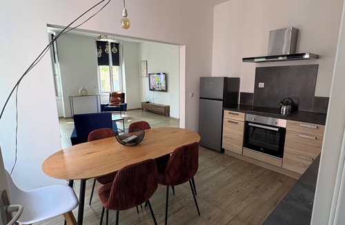 Port-de-Bouc Apartment | Bright apartment near beach and port