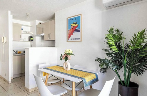 Prado - Republique Apartment | Bright One bedroom Apt with Parking and Terrace