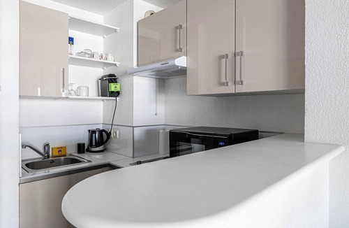 Prado - Republique Apartment | Bright One bedroom Apt with Parking and Terrace