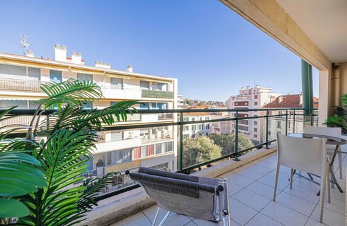 Prado - Republique Apartment | Bright One bedroom Apt with Parking and Terrace
