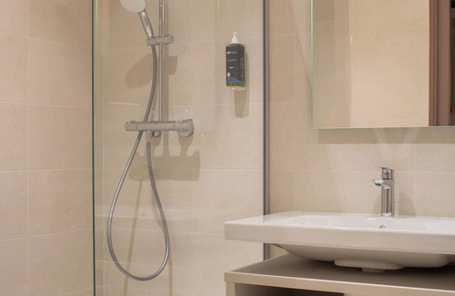 Avignon Hotel | Brit Hotel Avignon Sud