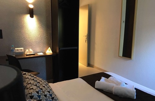 Salon-de-Provence Hotel | Brit Hotel Salon de Provence